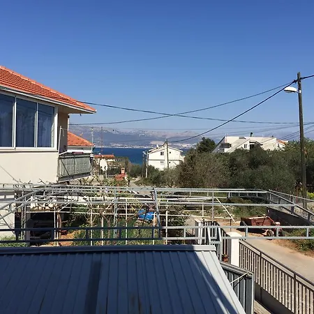 Apartman Inga * Slatine